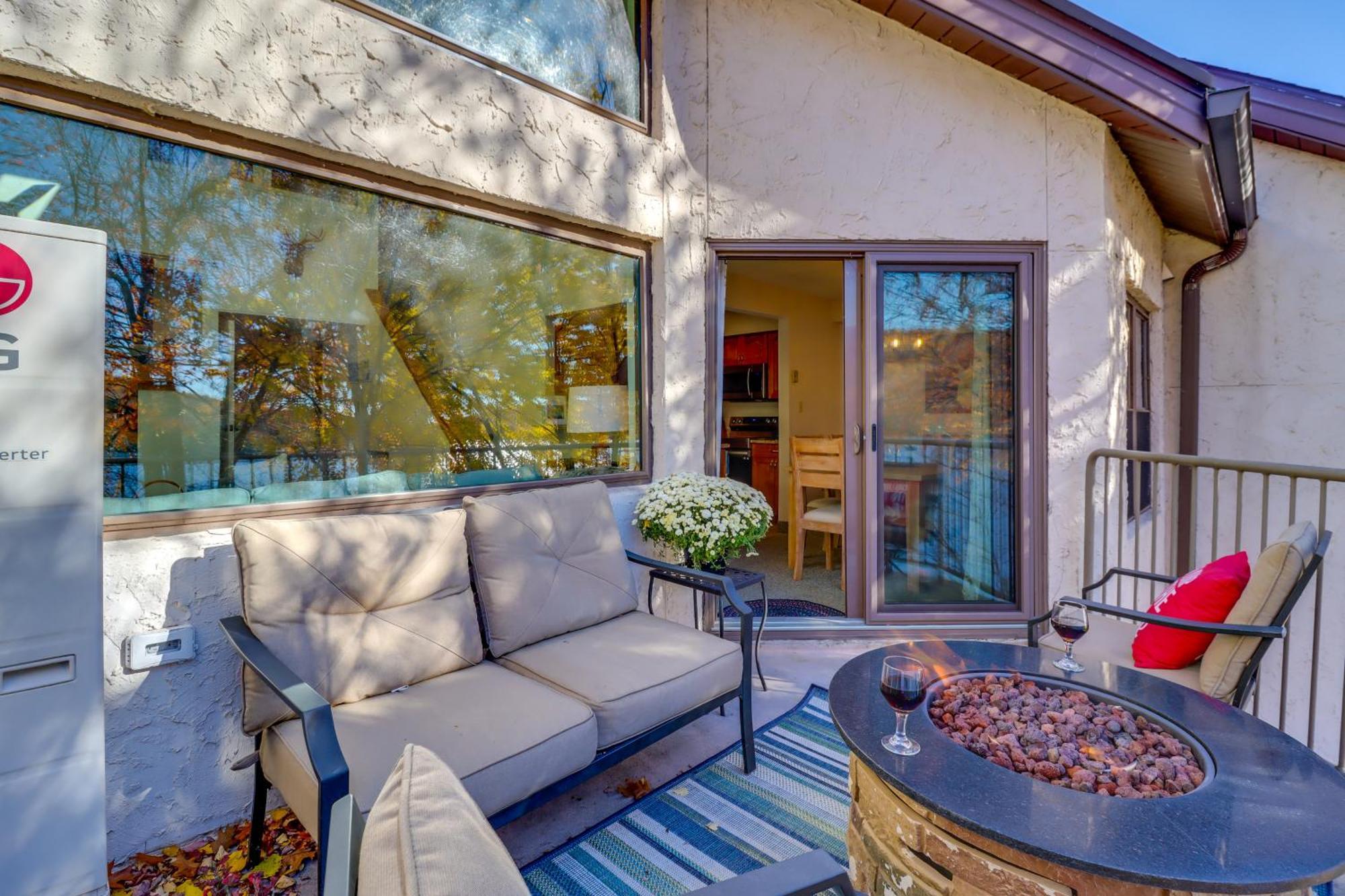 Waterfront Harmony With Slope Views! * Lake Harmony